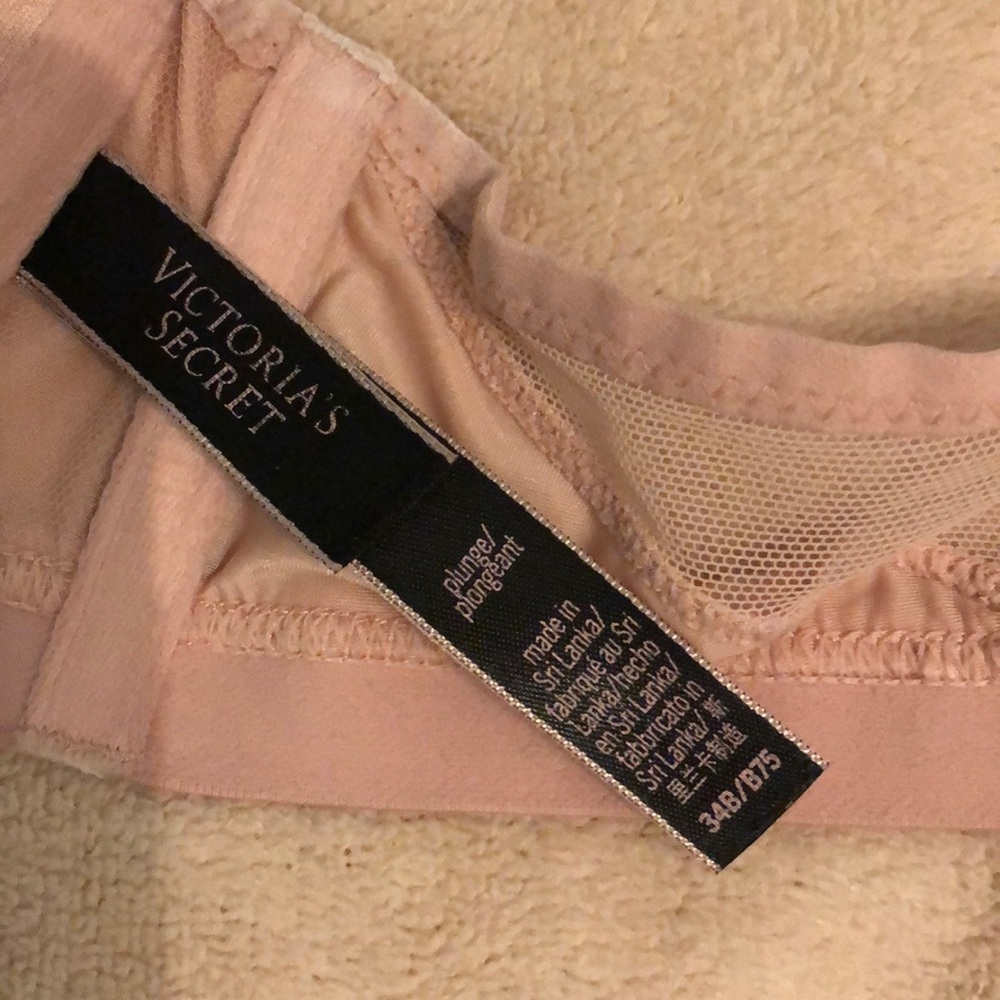 Bombshell Bra - Picture 3 of 3